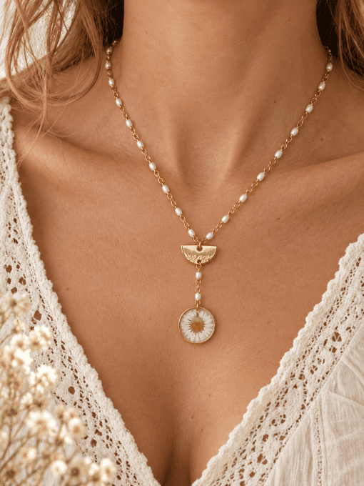 Collier Bloom